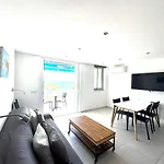 T3 Panorama Face 180 Degres Parking Inclus Climatisation *