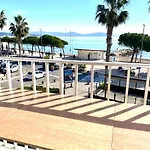 T3 Panorama Face 180 Degres Parking Inclus Climatisation