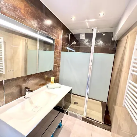 T3 Panorama Face 180 Degrés Parking Inclus Climatisation La Ciotat